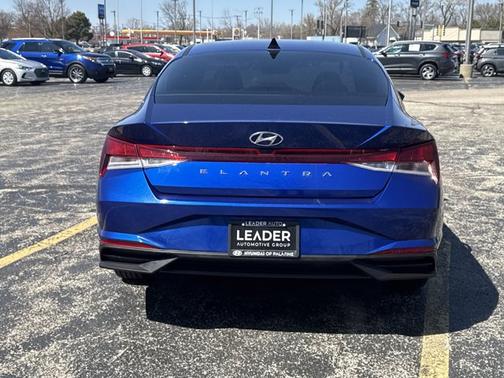 2023 Hyundai ELANTRA SE