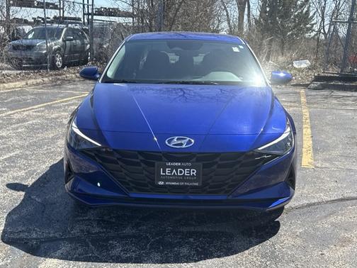 2023 Hyundai ELANTRA SE