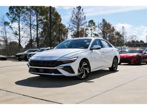 2025 Hyundai ELANTRA Limited