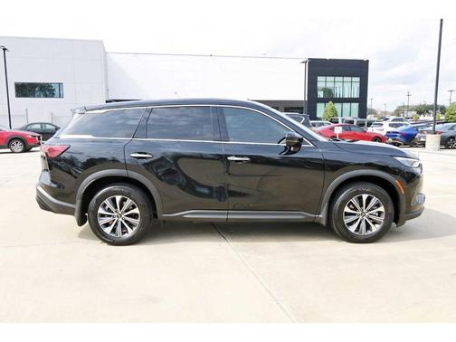 2025 INFINITI QX60 Pure