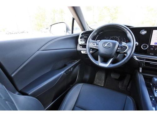 Eminent White Pearl 2024 Lexus RX 350