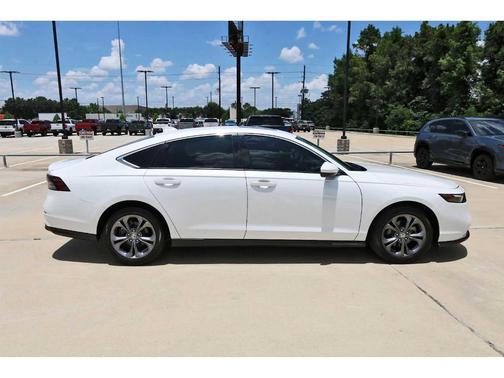 Platinum White Pearl 2024 Honda Accord EX