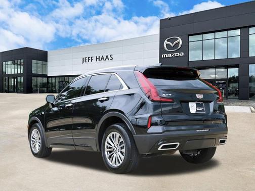 Stellar Black Metallic 2025 Cadillac XT4 Premium Luxury