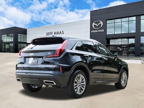 Stellar Black Metallic 2025 Cadillac XT4 Premium Luxury