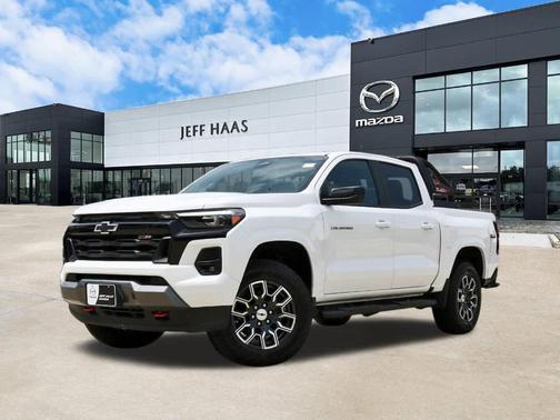 Summit White 2024 Chevrolet Colorado Z71