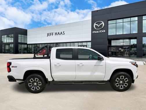 Summit White 2024 Chevrolet Colorado Z71