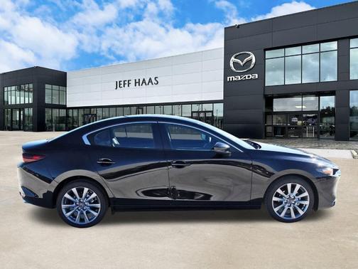 2025 Mazda Mazda3 FWD w/Preferred Package