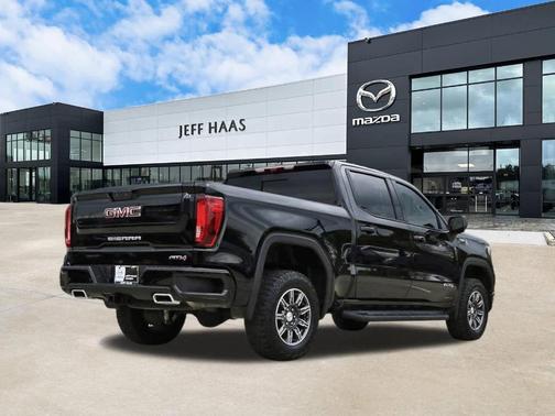 Onyx Black 2024 GMC Sierra 1500 AT4