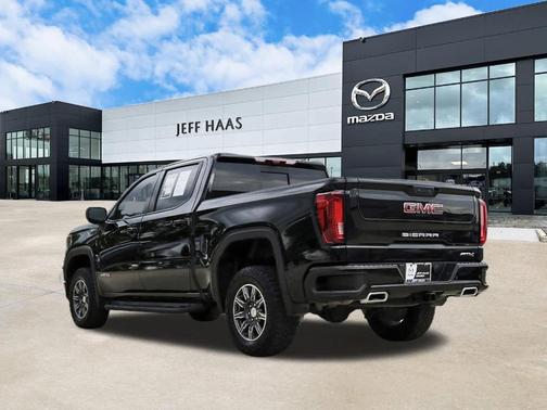 Onyx Black 2024 GMC Sierra 1500 AT4