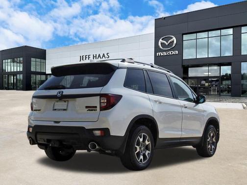 Platinum White Pearl 2022 Honda Passport TrailSport