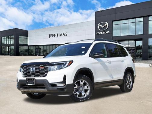 Platinum White Pearl 2022 Honda Passport TrailSport