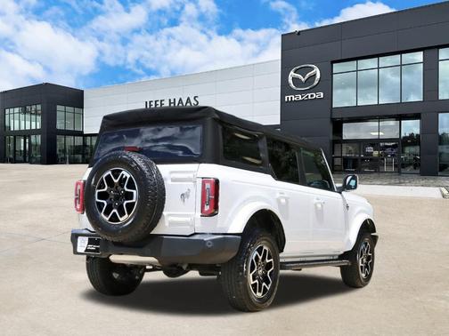 2021 Ford Bronco Outer Banks