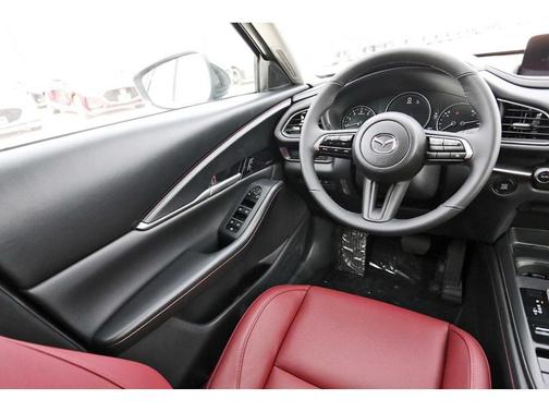 2026 Mazda CX-30 2.5 S Carbon Edition