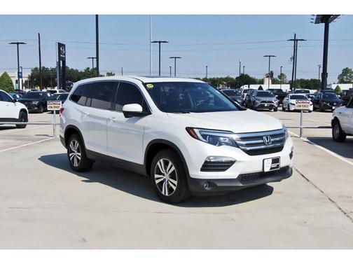2017 Honda Pilot EX-L w/ Navigation