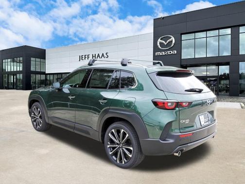 2026 Mazda CX-50 Premium