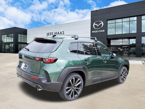 2026 Mazda CX-50 Premium