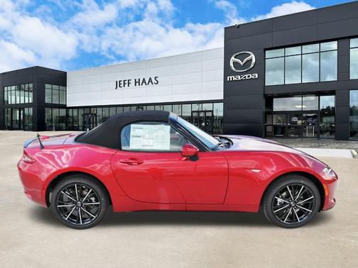 2025 Mazda MX-5 Miata Grand Touring