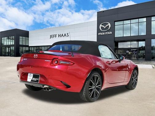 2025 Mazda MX-5 Miata Grand Touring