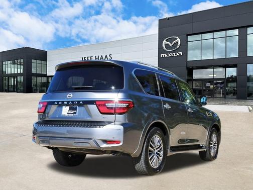 2024 Nissan Armada SL