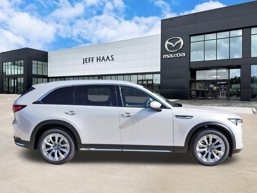 2026 Mazda CX-90 Premium Plus