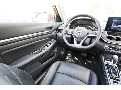 2025 Nissan Altima SL