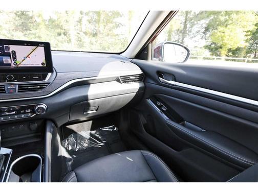 2025 Nissan Altima SL