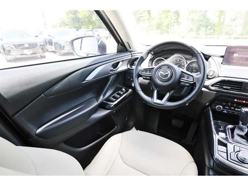 2022 Mazda CX-9 Touring Plus