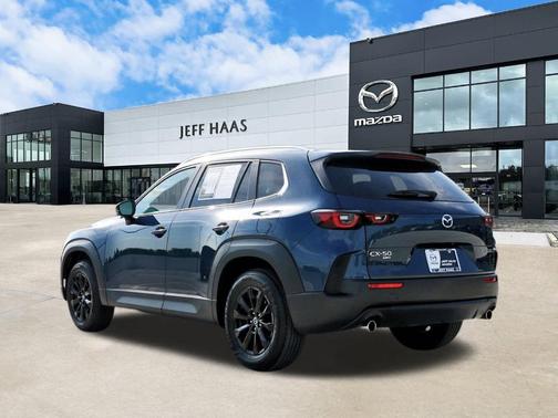 2025 Mazda CX-50 2.5 S Preferred Package