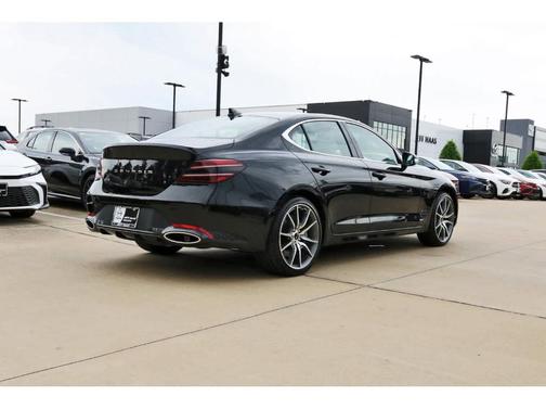2024 Genesis G70 2.5T