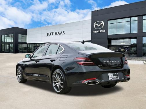 2024 Genesis G70 2.5T