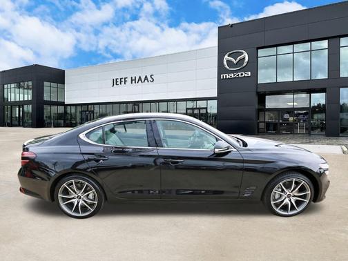 2024 Genesis G70 2.5T