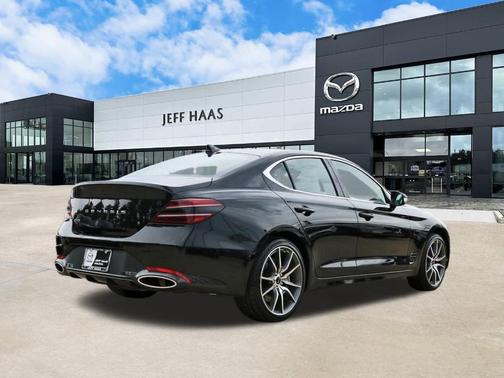 2024 Genesis G70 2.5T