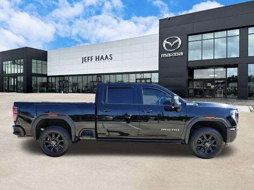 2024 GMC Sierra 2500 AT4