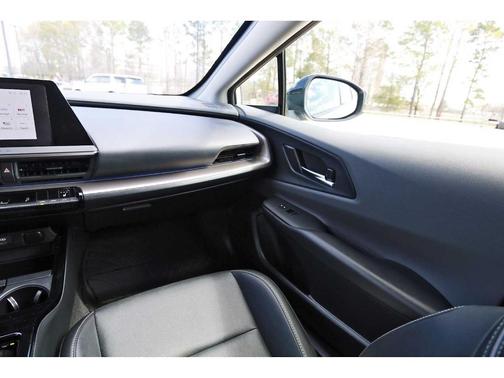 2025 Toyota Prius XLE