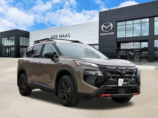 2025 Nissan Rogue Rock Creek