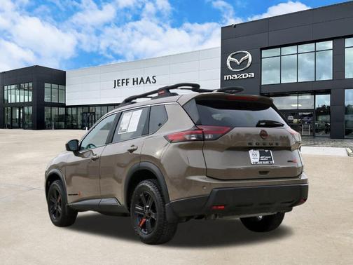 2025 Nissan Rogue Rock Creek