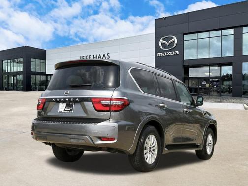 2024 Nissan Armada SV