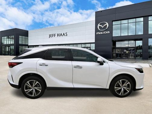 Eminent White Pearl 2023 Lexus RX 350 Premium