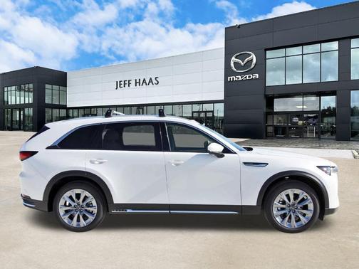 2026 Mazda CX-90 Premium Plus