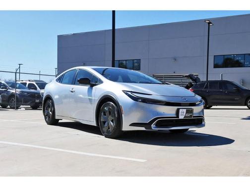 2025 Toyota Prius Plug-In Hybrid SE