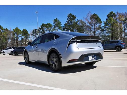 2025 Toyota Prius Plug-In Hybrid SE