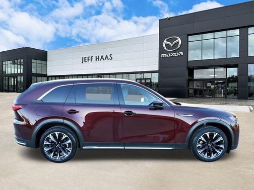 2024 Mazda CX-90 PHEV Premium Plus