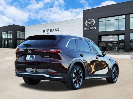 2024 Mazda CX-90 PHEV Premium Plus