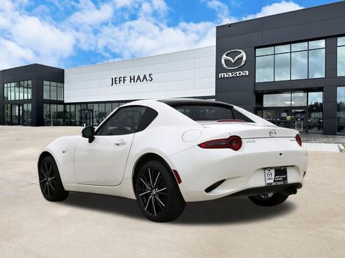 2025 Mazda MX-5 Miata RF Grand Touring