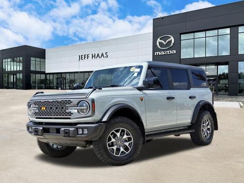 2023 Ford Bronco Badlands