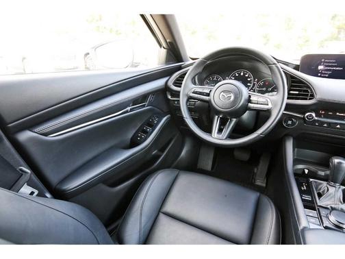 2022 Mazda Mazda3 FWD w/Preferred Package