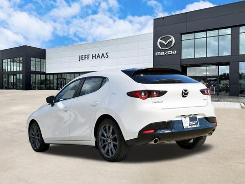 2022 Mazda Mazda3 FWD w/Preferred Package