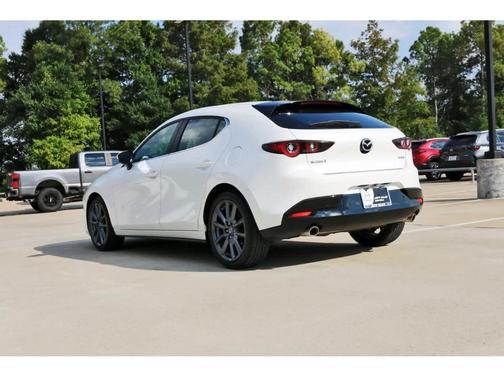 2022 Mazda Mazda3 FWD w/Preferred Package