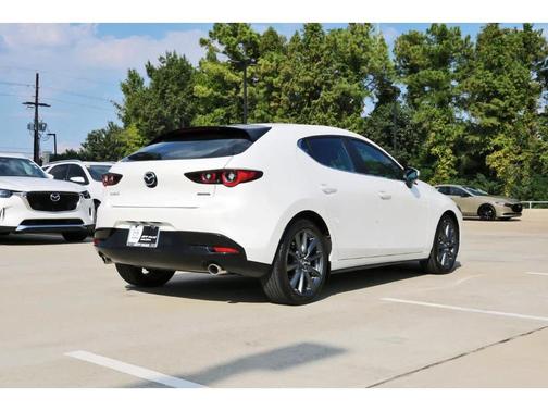 2022 Mazda Mazda3 FWD w/Preferred Package