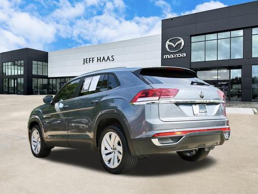 2023 Volkswagen Atlas Cross Sport 2.0T SE w/Technology